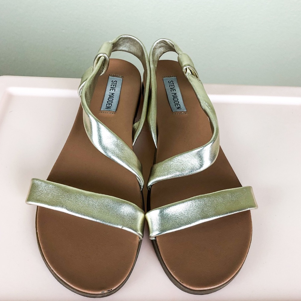 Steve Madden Gold Strap Dessie Sandals sz 9.5